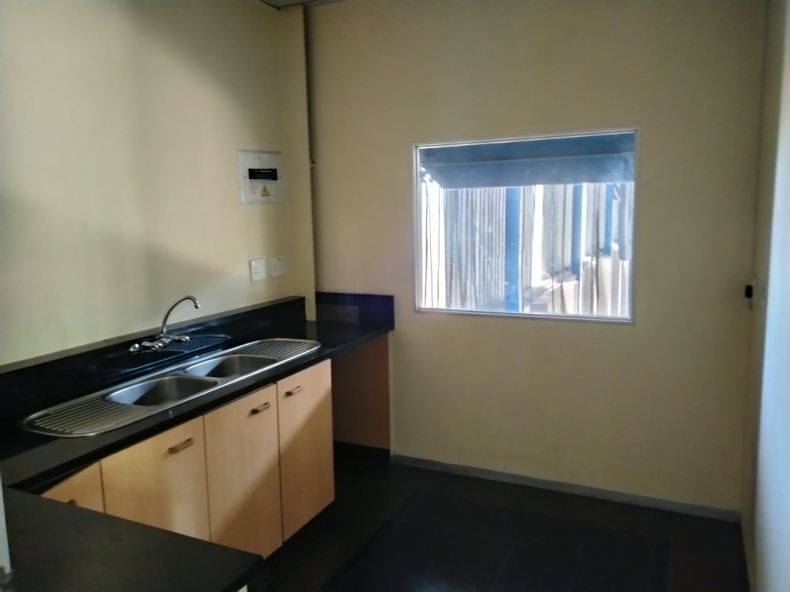 Warehouse for rent in Red Hill, Durban North, KwaZulu Natal, 1000 m²