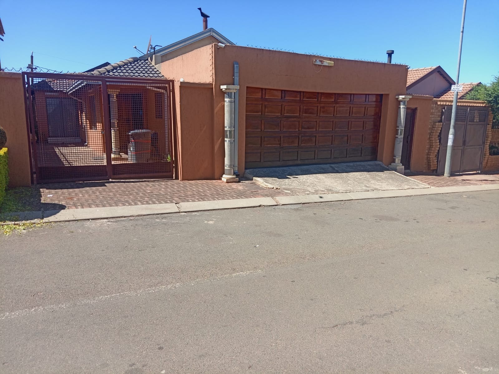 House for sale in Protea North, Soweto