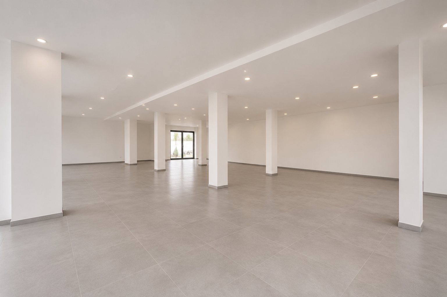 Commercial Property for rent in Wendywood, Sandton, 1130 m²