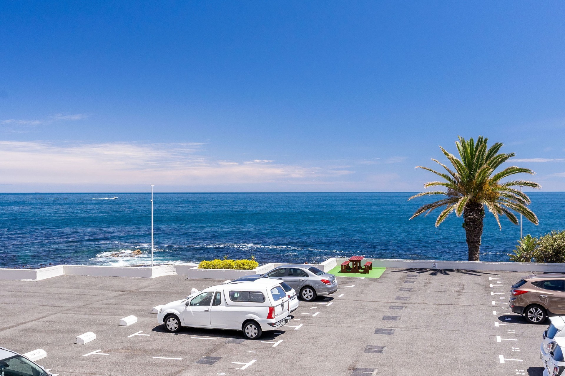 Apartment for sale in Sea Point, Cape Town, 90 m²