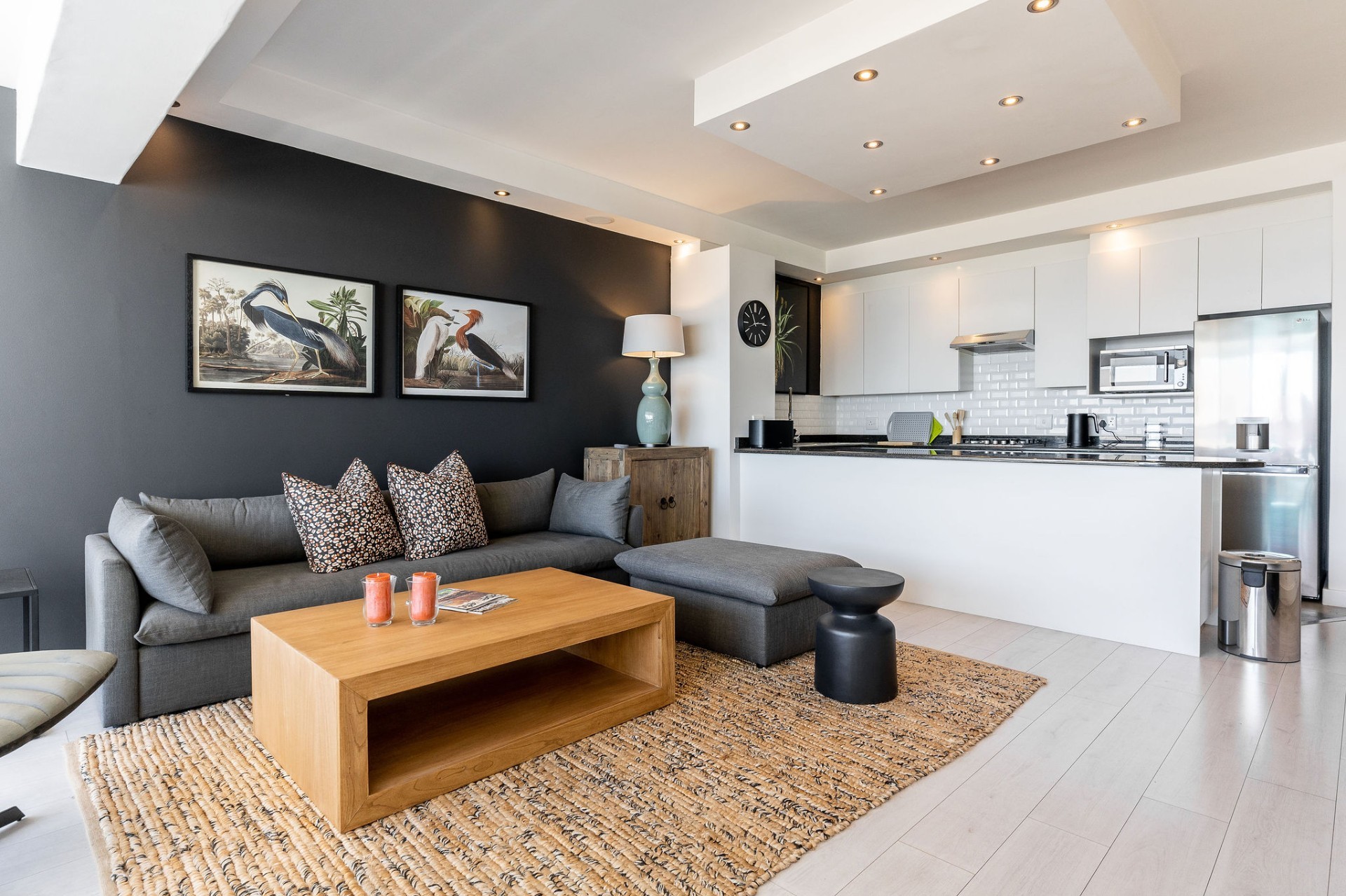 Apartment for sale in Sea Point, Cape Town, 90 m²