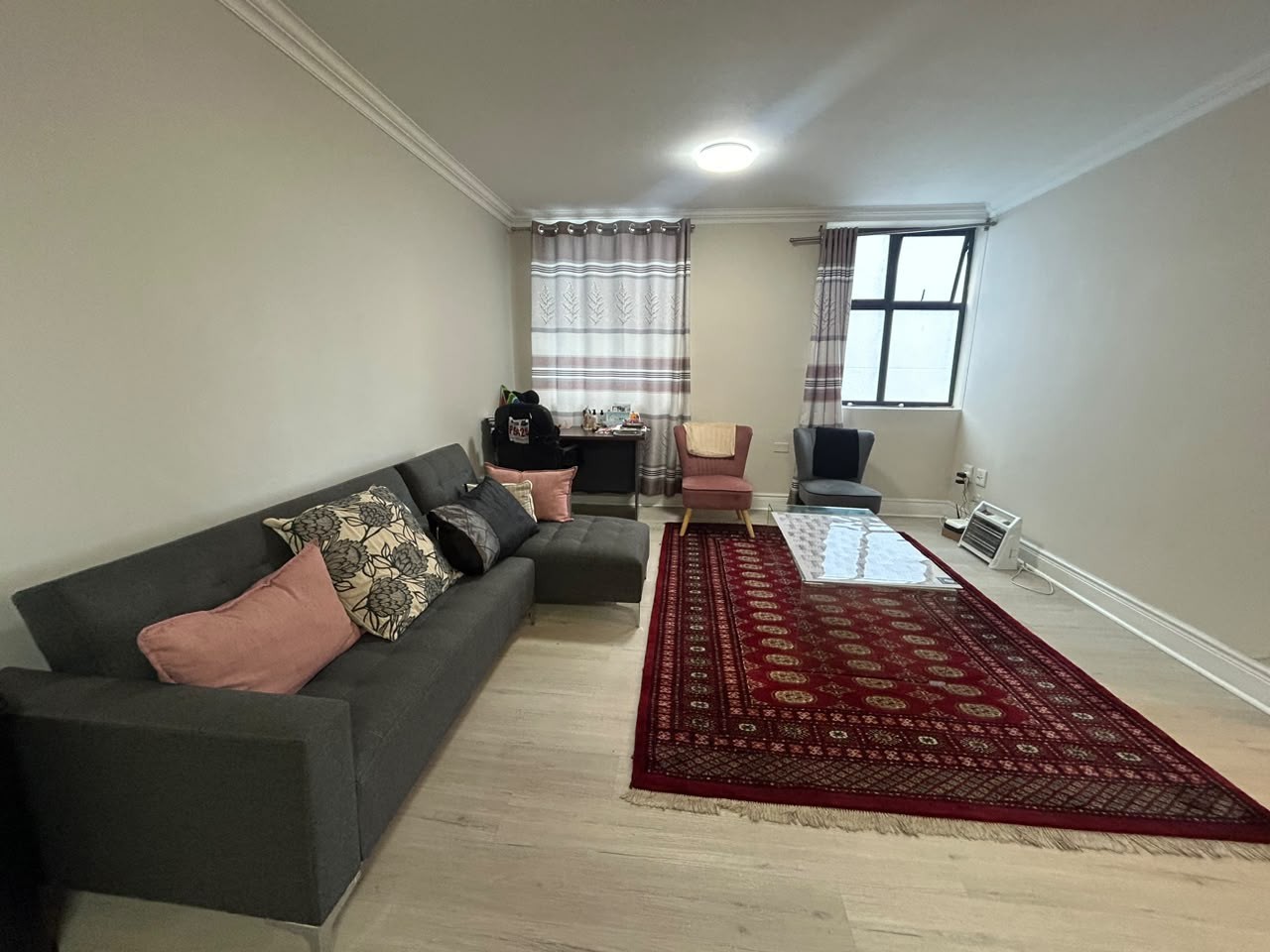 Apartment for sale in Rondebosch Village, Rondebosch, Cape Town, 75 m²