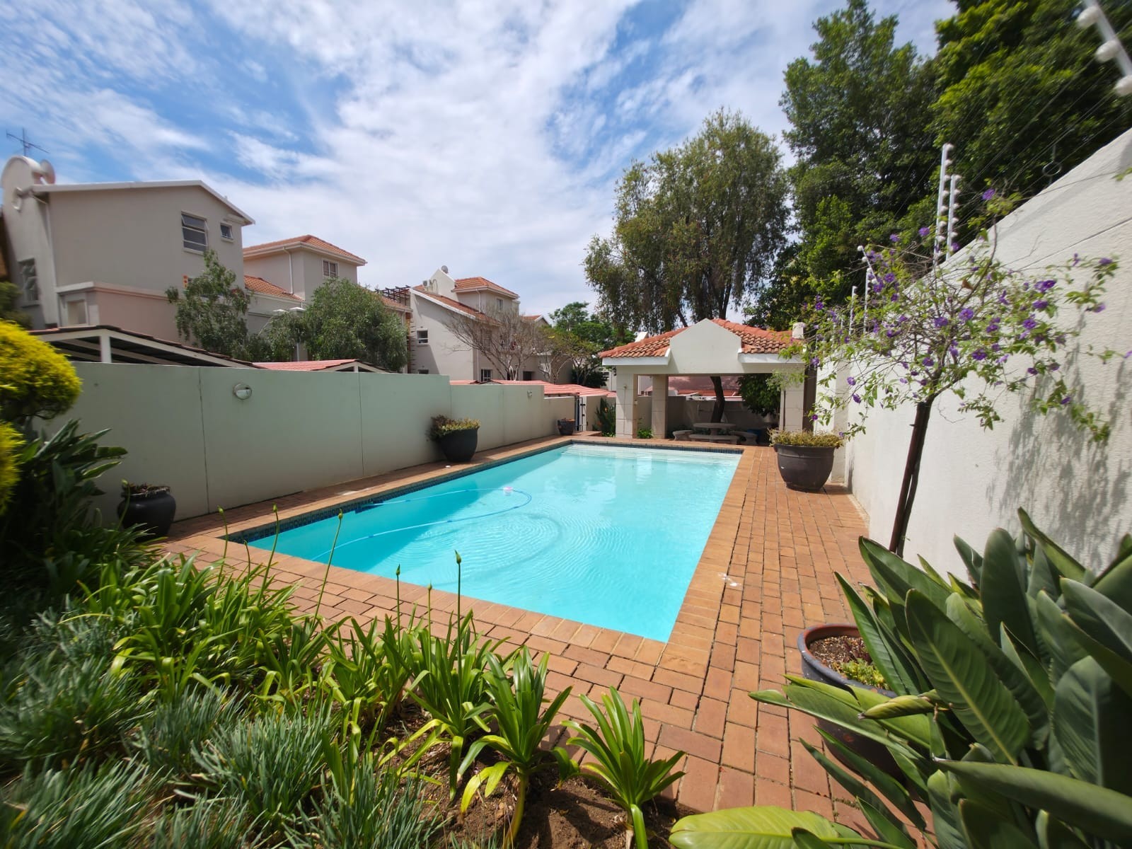 Apartment for sale in Morningside, Sandton, 85 m²