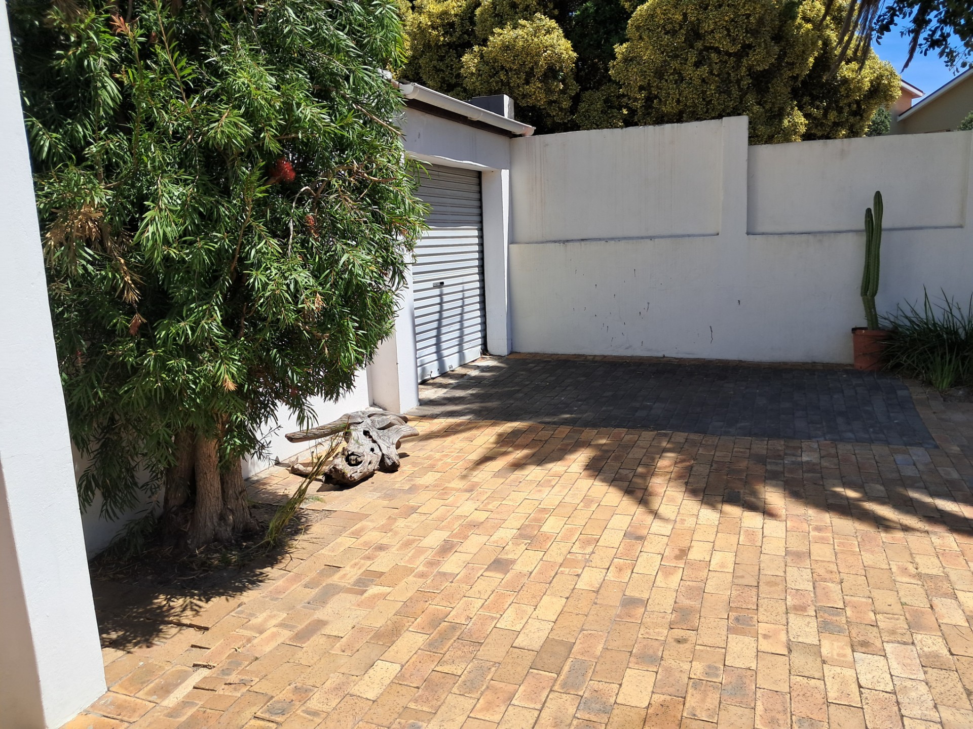 House for rent in Zonnebloem, Cape Town, 415 m²