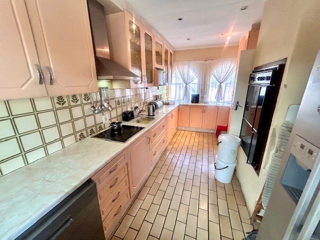 House for sale in Winchester Hills, Johannesburg, 1338 m²