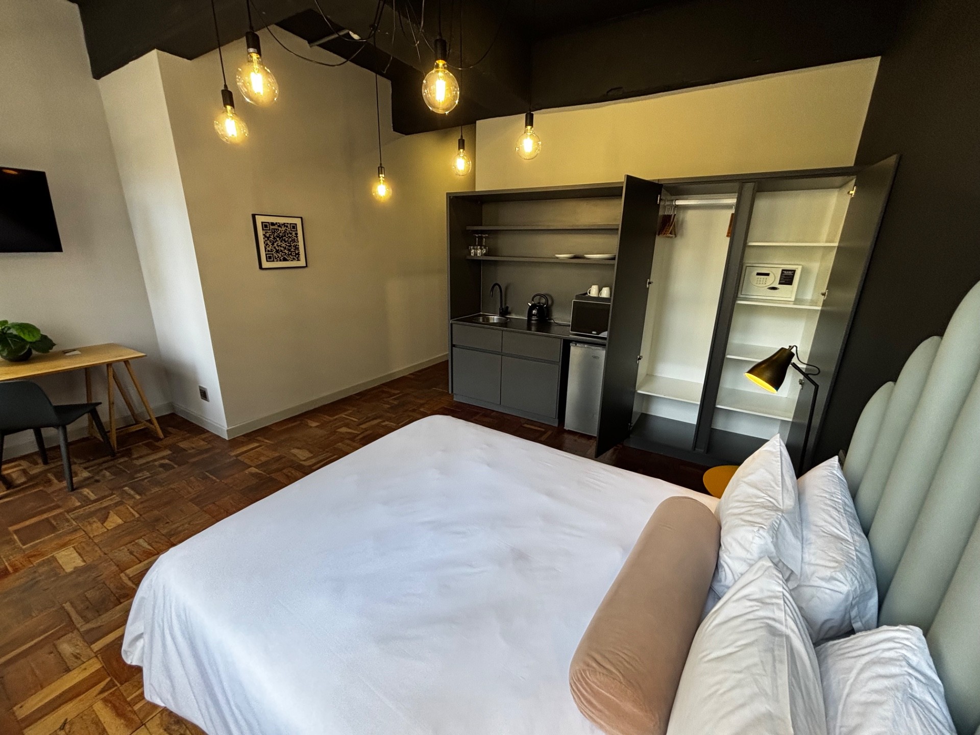 Apartment Block for sale in Foreshore, Cape Town, 31 m²