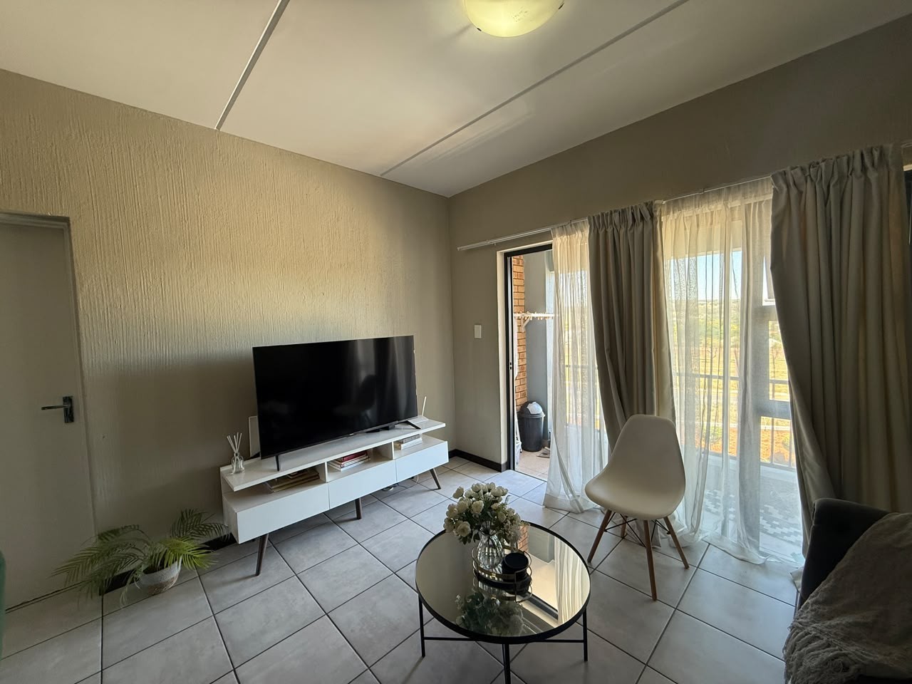 Apartment for rent in Kyalami AH, Midrand, 80 m²