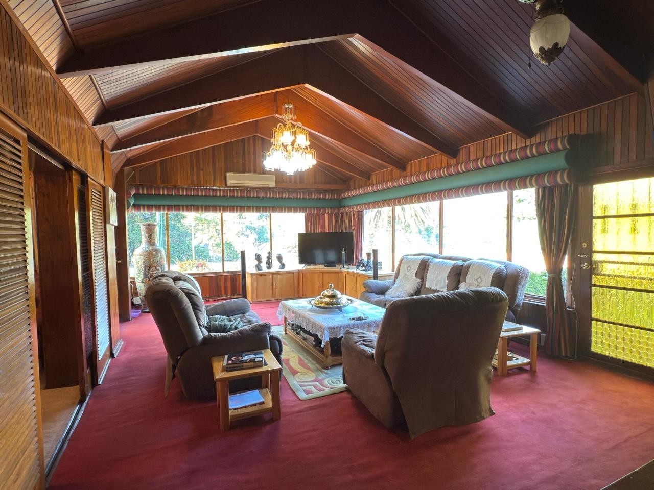 House for sale in Mondeor, Johannesburg, 1031 m²