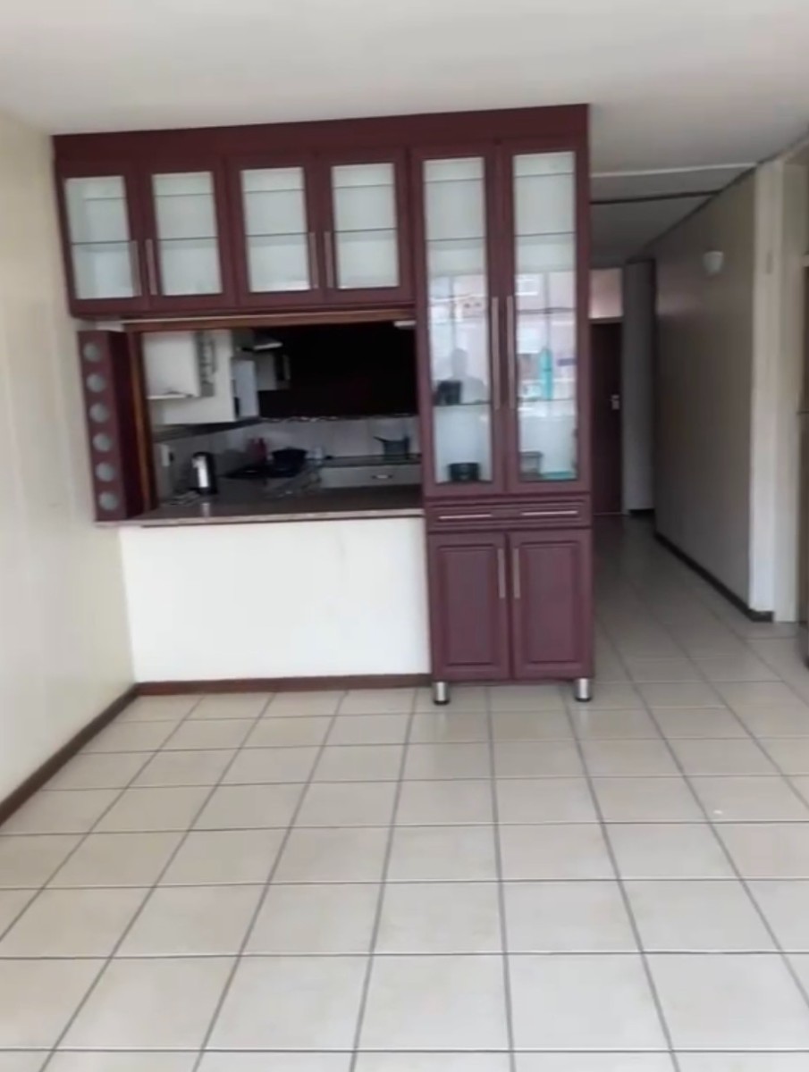 Apartment for sale in Sunnyside, Pretoria, 119 m²