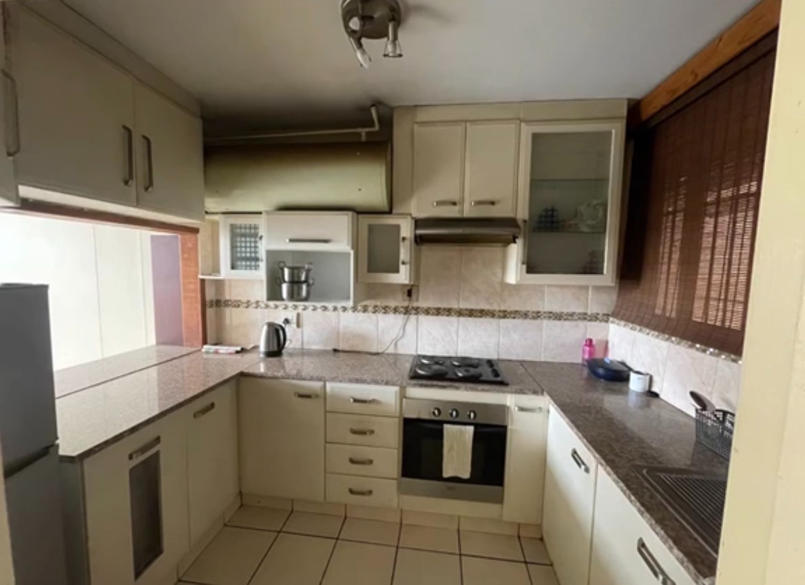 Apartment for sale in Sunnyside, Pretoria, 119 m²