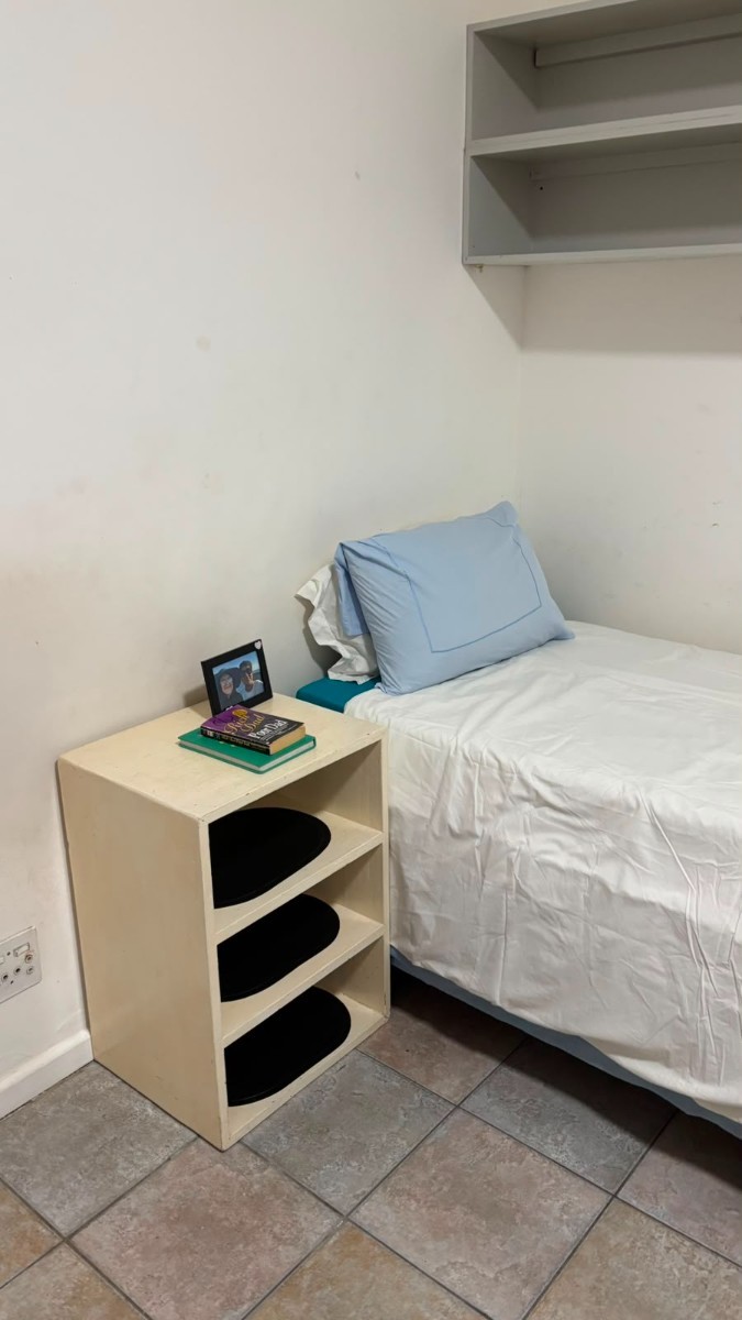 Room for rent in Zonnebloem, Cape Town