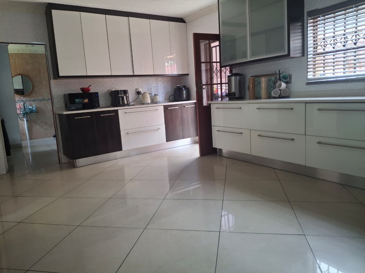 House for rent in Kempton Park Ext 2, Kempton Park, 69b Swart, Kempton Park Ext 2, Kempton Park, Gauteng, 400 m²
