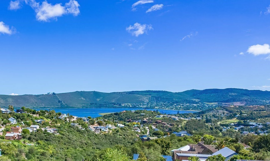 Vacant Land for sale in Knysna Heights, Knysna, 1700 m²