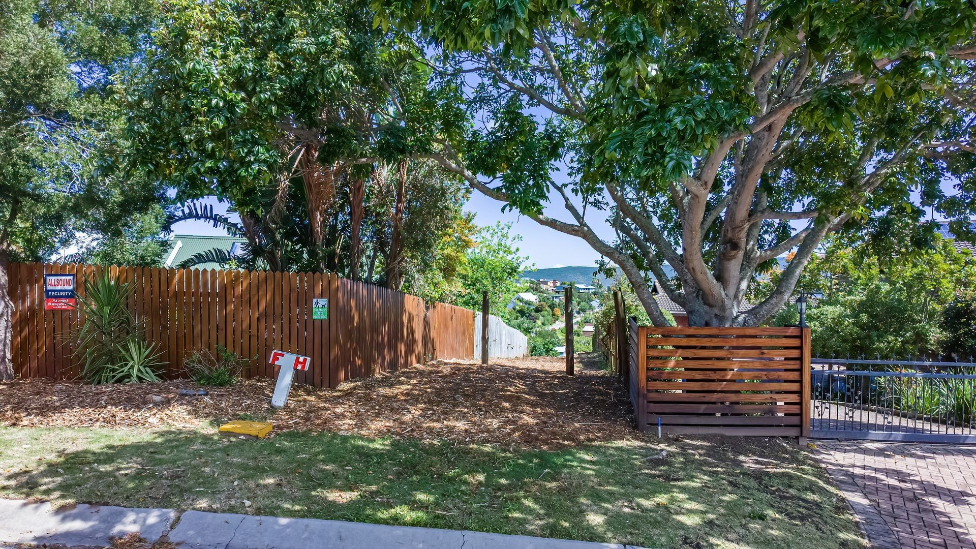 Vacant Land for sale in Knysna Heights, Knysna, 1700 m²