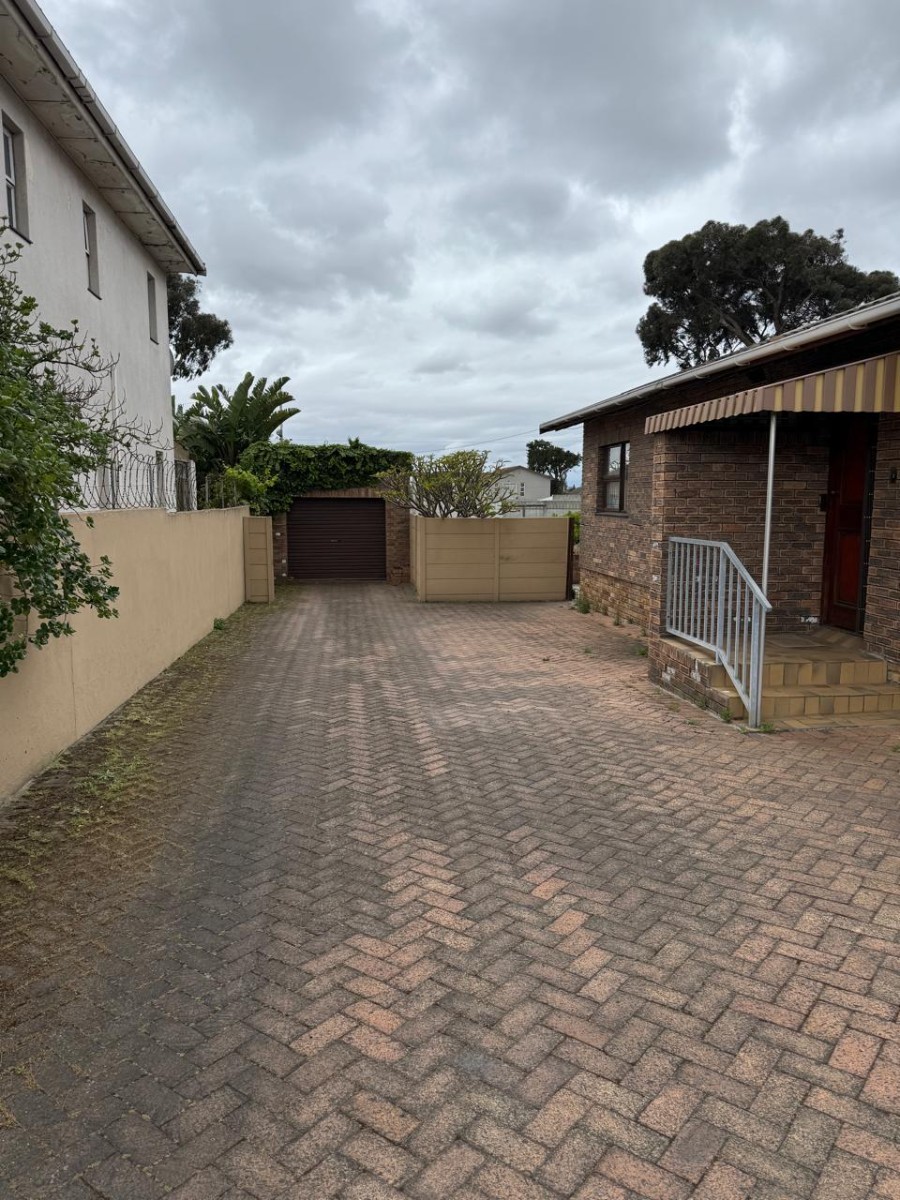 House for rent in Welcome Estate, Cape Town