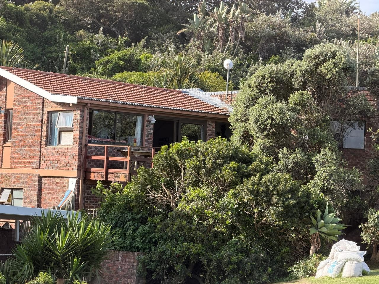 House for sale in Kwelera, East London, 180 m²