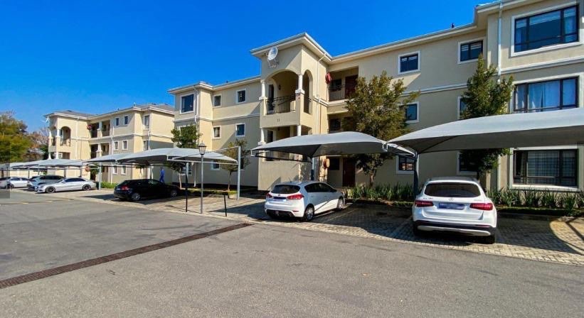 Complex for rent in Fourways, Sandton