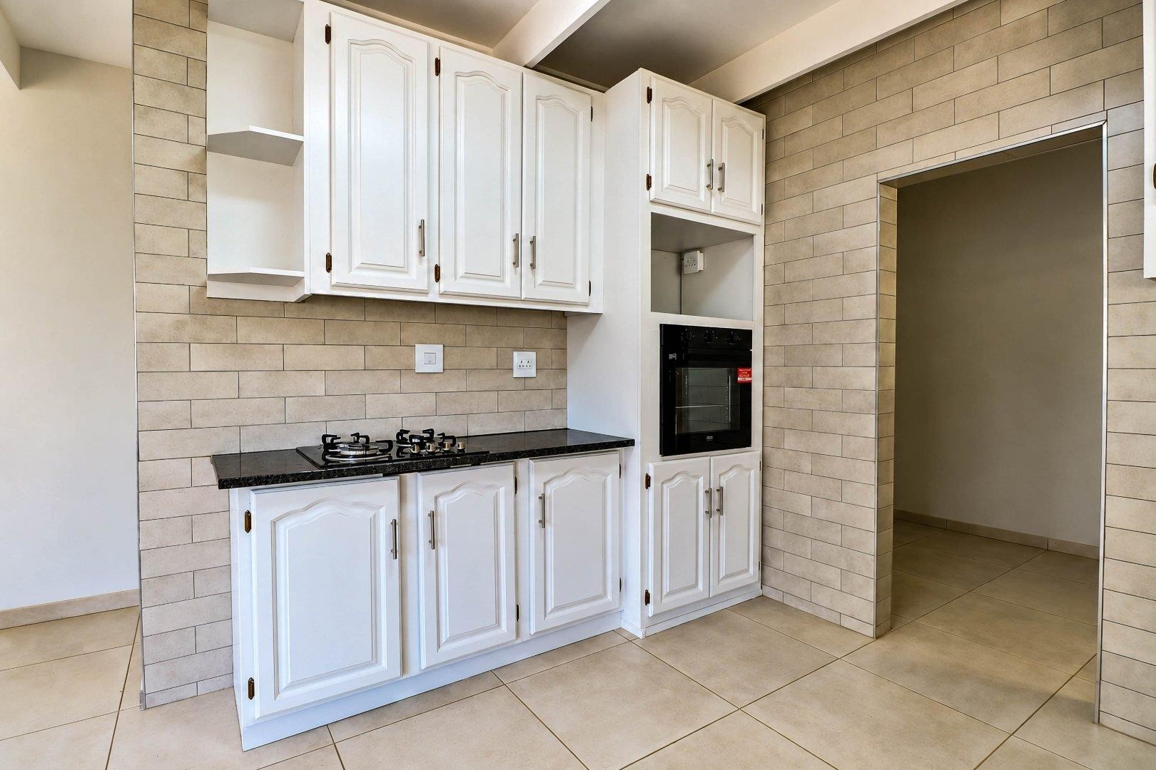 House for sale in Wierda Park, Centurion, 410 m²