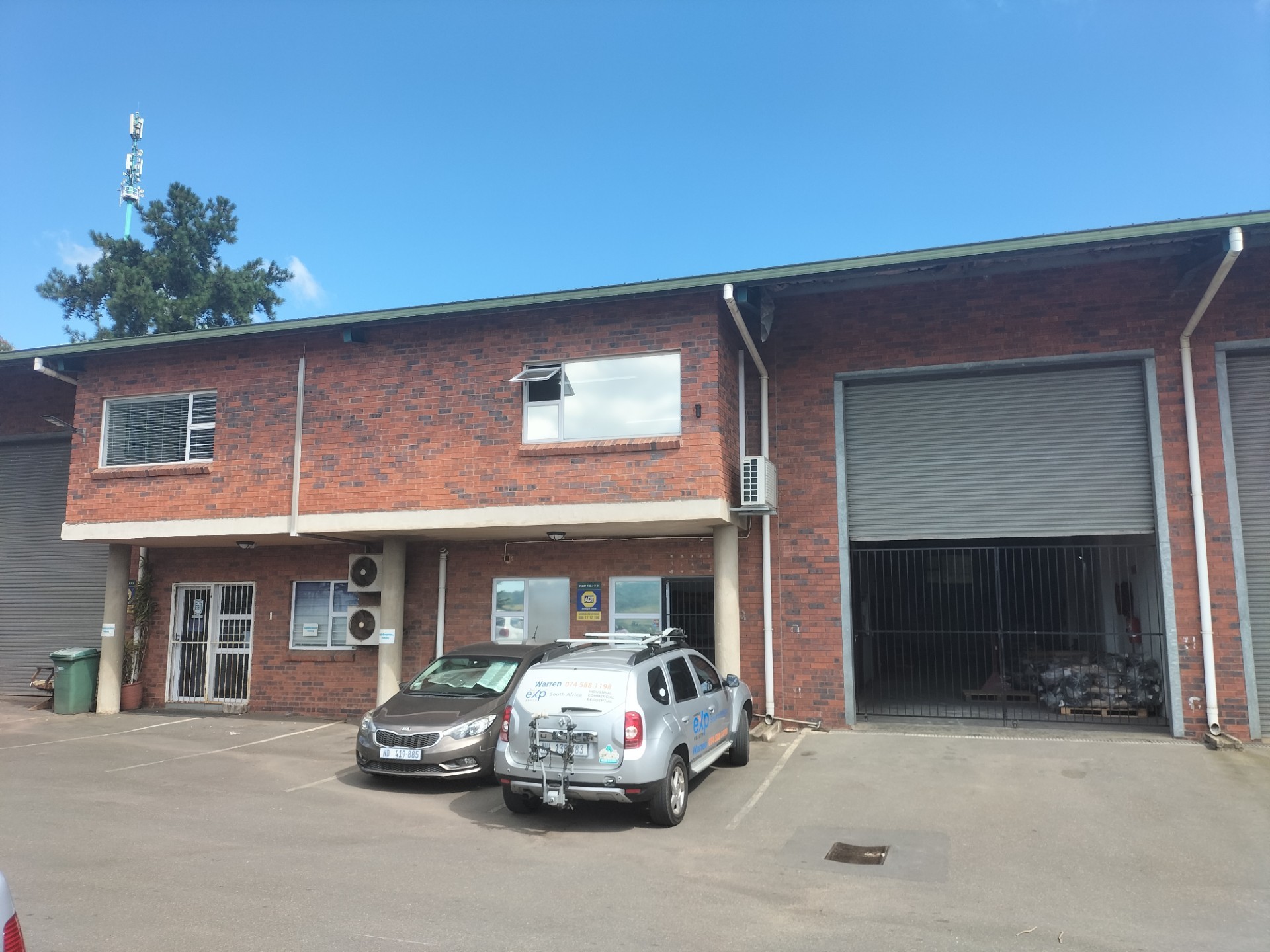 Industrial Property for rent in Westmead, Pinetown, KwaZulu Natal, 326 m²