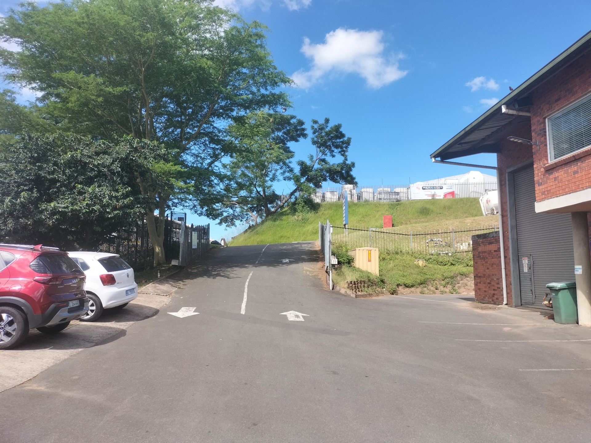 Industrial Property for rent in Westmead, Pinetown, KwaZulu Natal, 326 m²