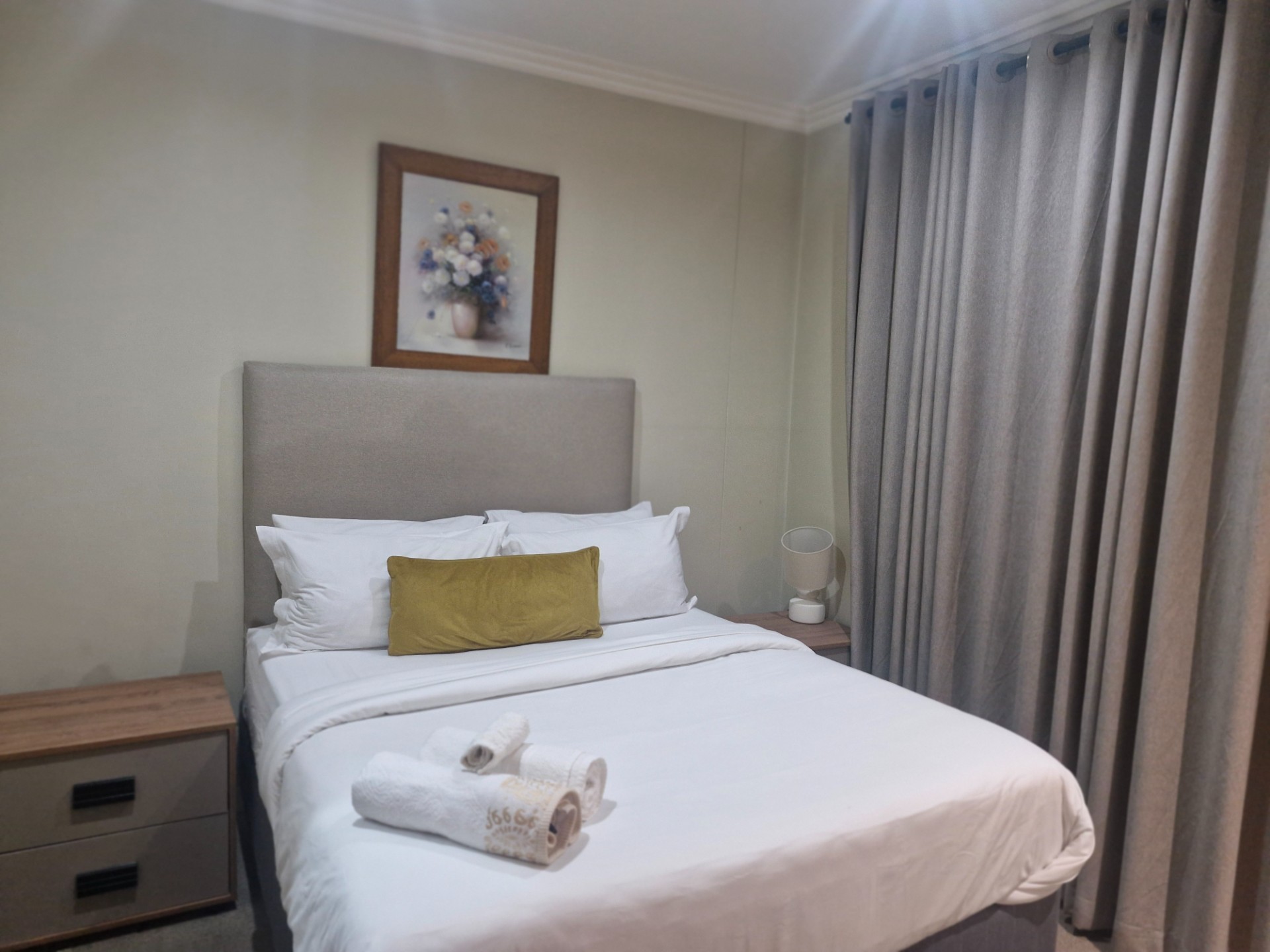 Apartment for rent in Bedfordview, Kingsley Complex, 14 smith road, Bedfordview, Gauteng, 81 m²