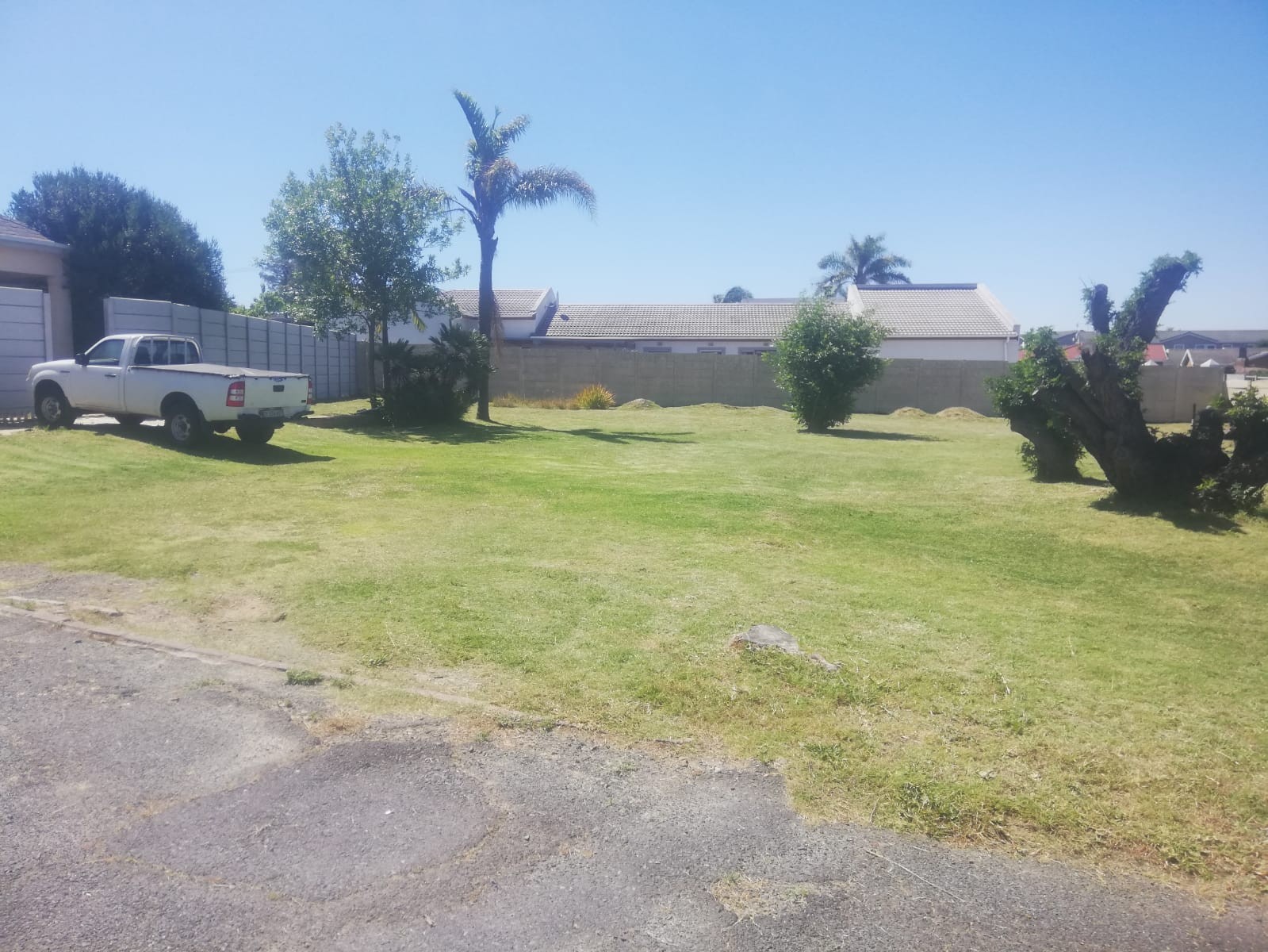 Vacant Land for sale in Oakglen, Bellville, 2253 m²