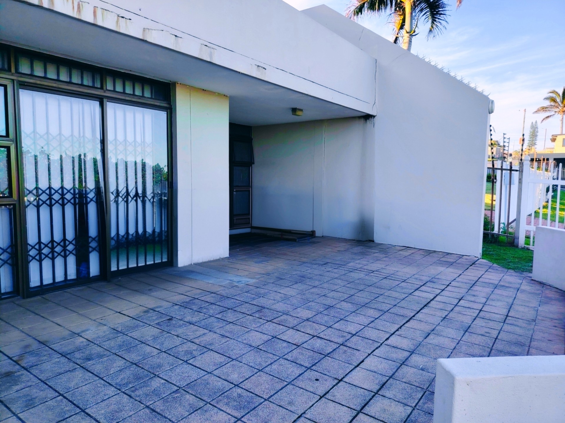 Apartment for sale in Manaba Beach, Margate, KwaZulu Natal, 111 m²