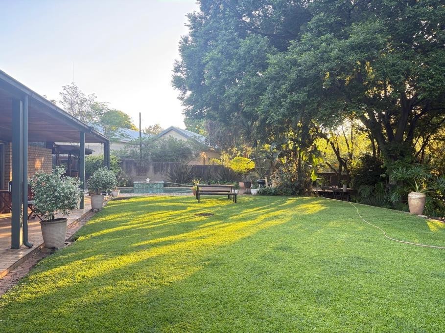 Townhouse for rent in Morningside Manor, Sandton, 57 Crassula Avenue, Morningside Manor, Sandton, Gauteng, 395 m²