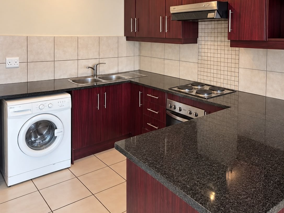 Apartment for sale in Knysna Central, Knysna, 82 m²