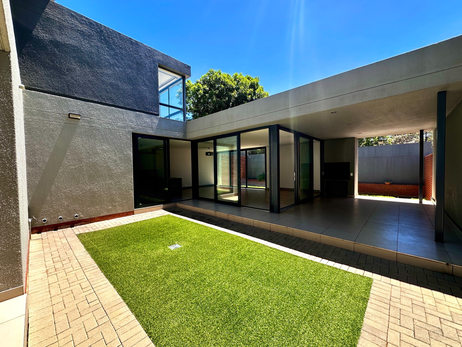 House for rent in Waterkloof Ridge, Pretoria, 255 m²
