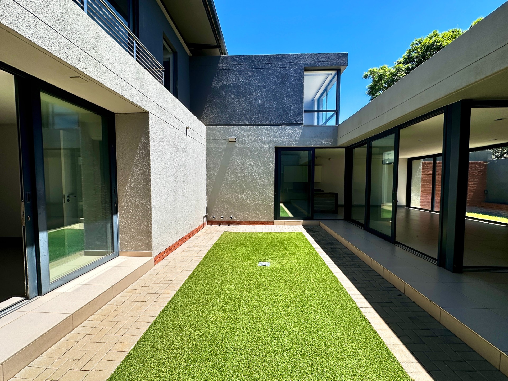 House for rent in Waterkloof Ridge, Pretoria, 255 m²