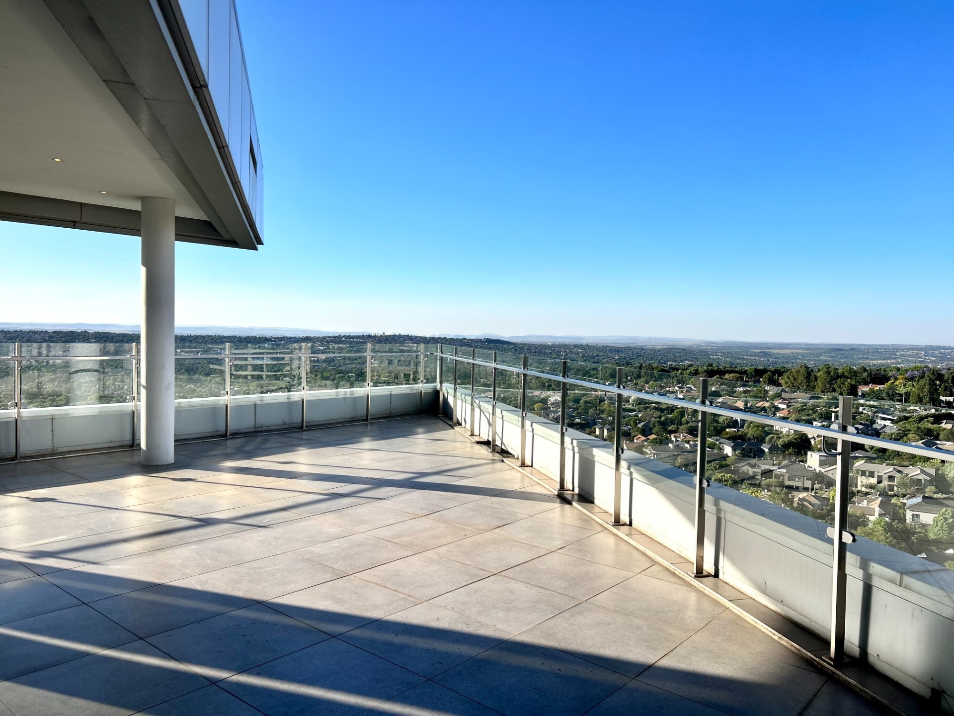 Apartment for rent in Sandton Central, Sandton, 256 m²