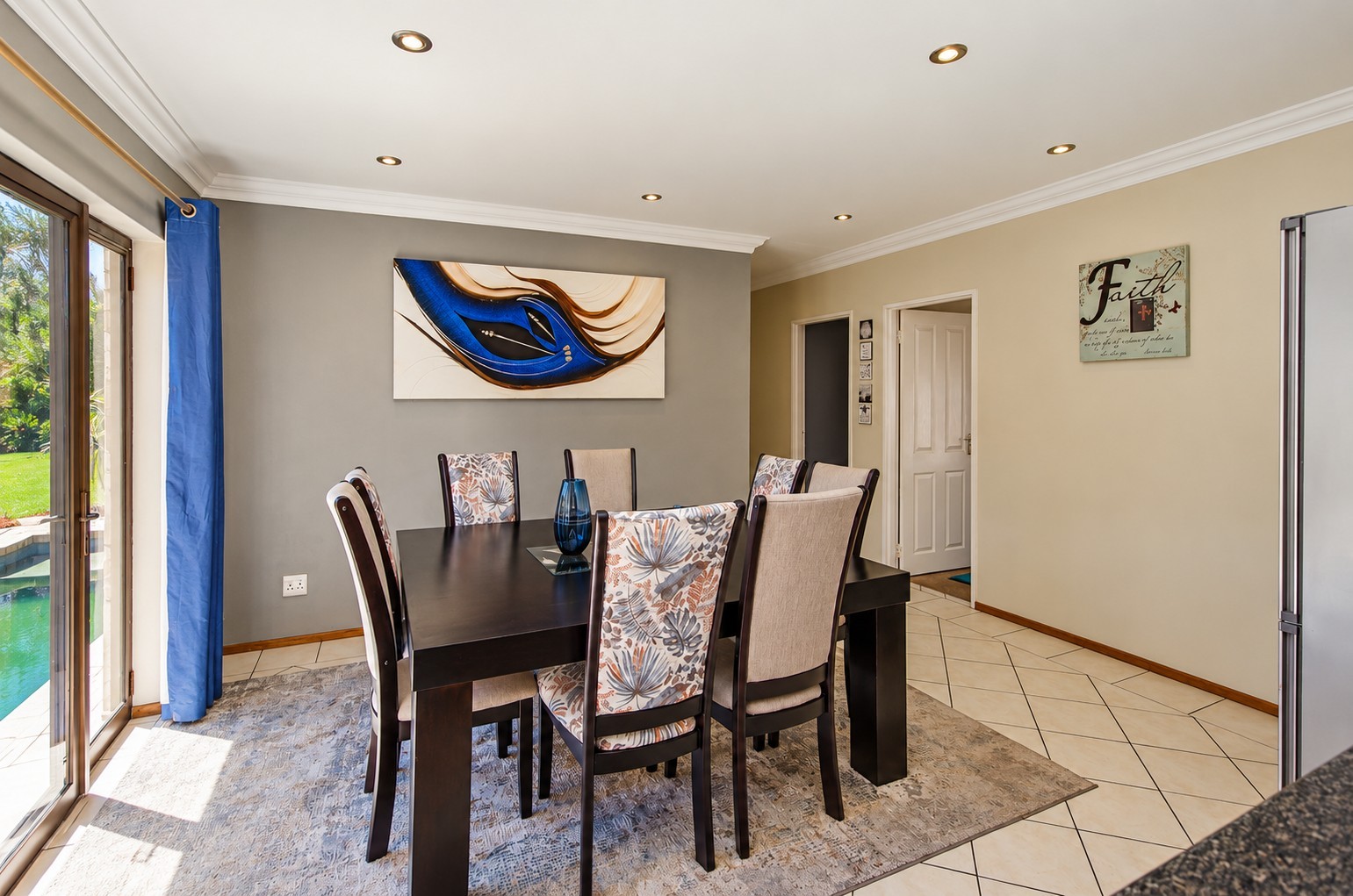 House for sale in Honeydew Ridge, Roodepoort, 1672 m²