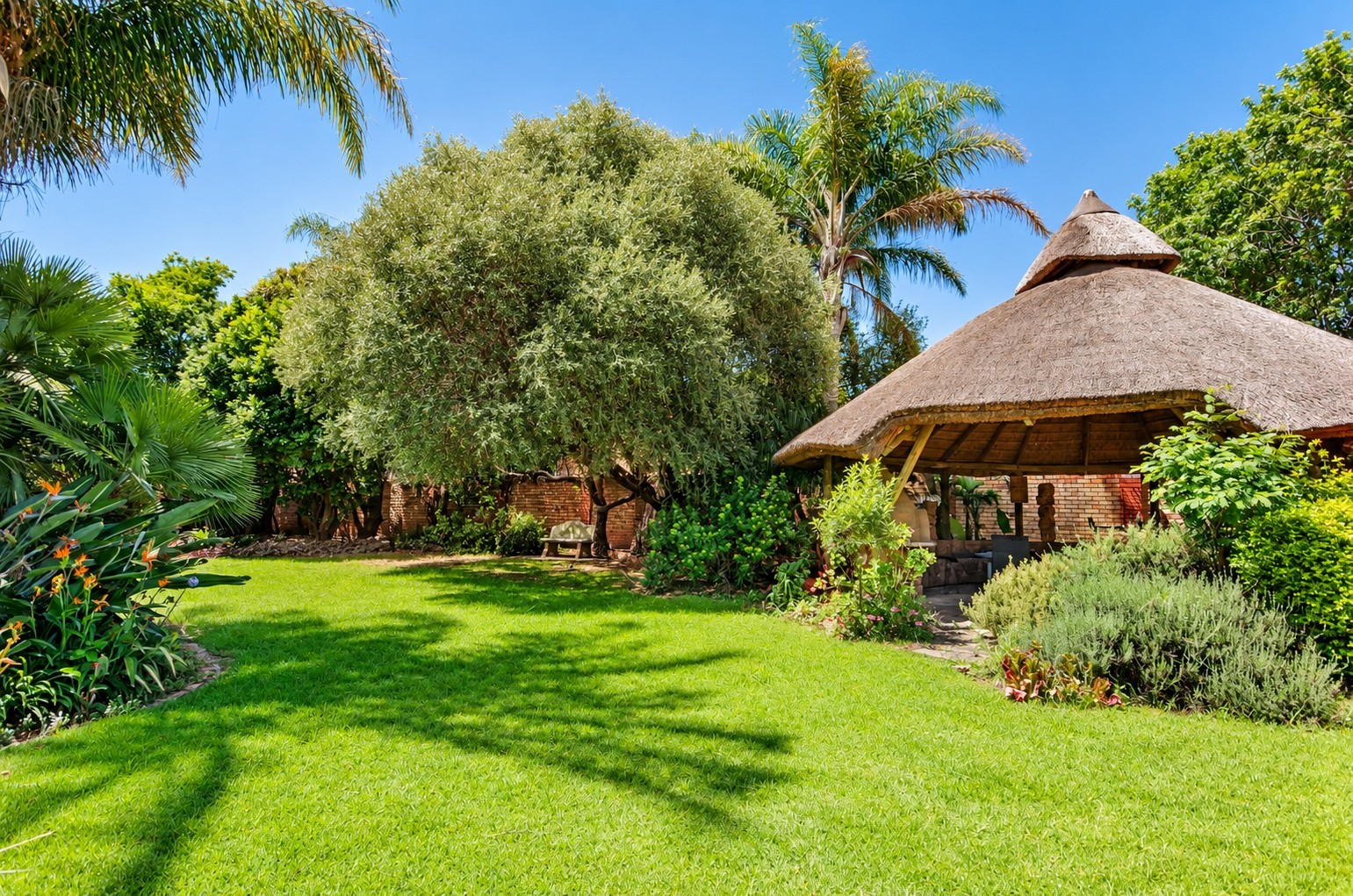 House for sale in Honeydew Ridge, Roodepoort, 1672 m²