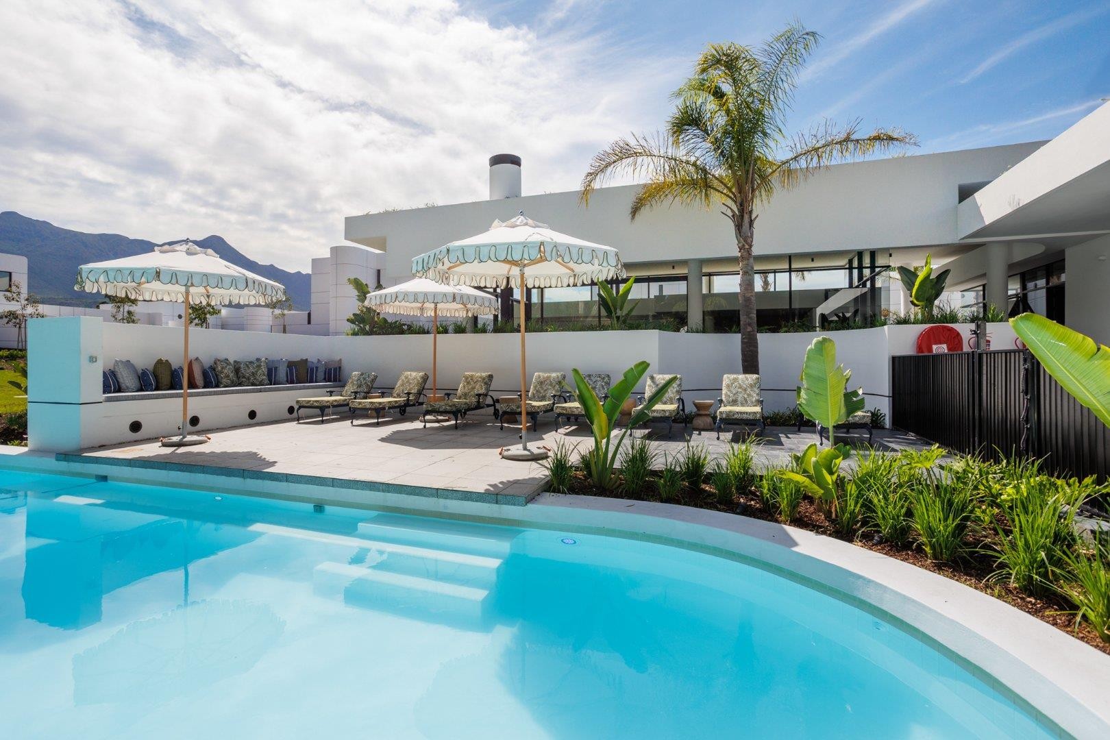 Apartment for sale in Heather Park, George, 66 m²