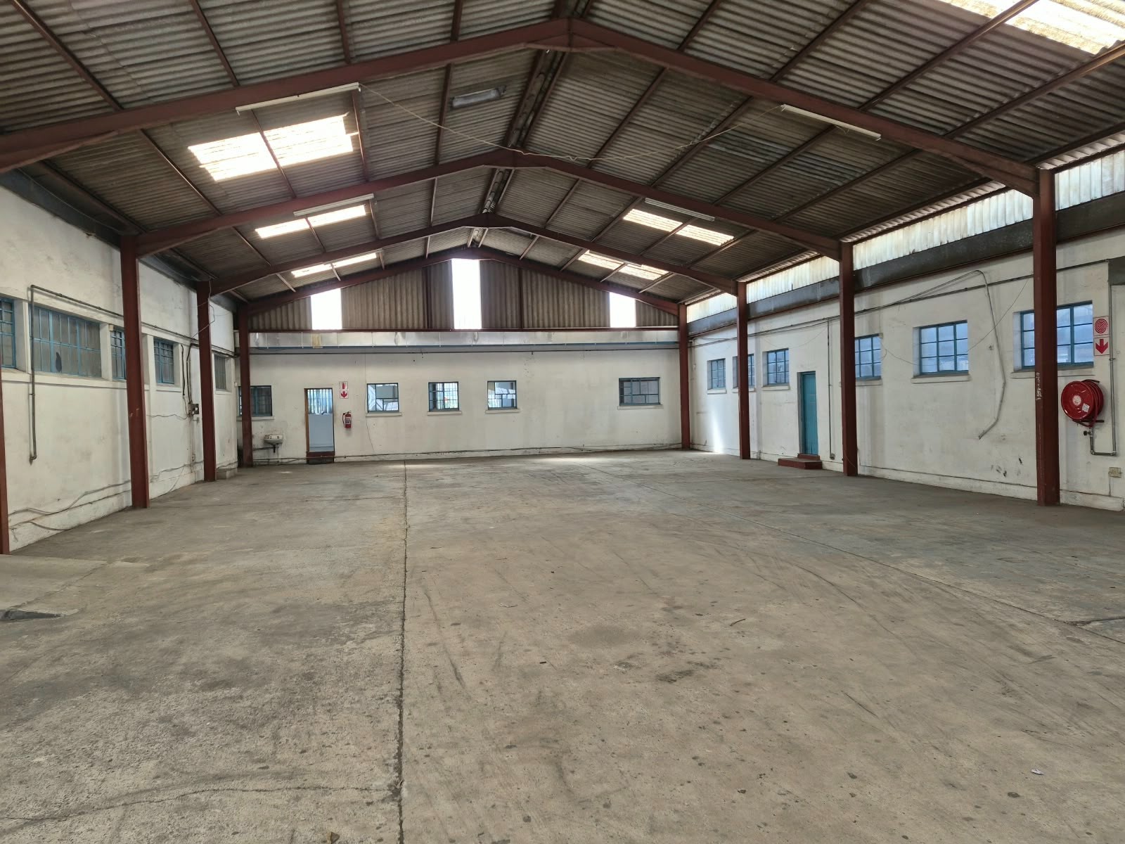 Warehouse for rent in Deal Party, Port Elizabeth, 134 Burman Road, Deal Party, Port Elizabeth, Eastern Cape, 927 m²