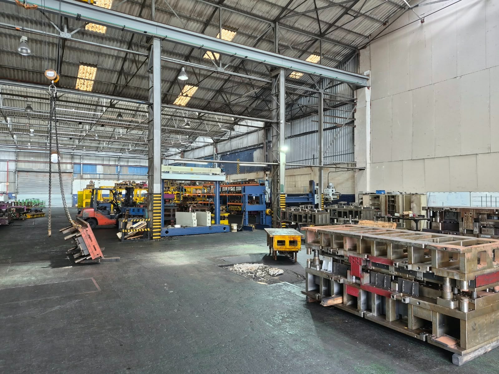 Warehouse for rent in Neave Industrial, Port Elizabeth, 25 Henry Ford Road, Neave Industrial, Port Elizabeth, Eastern Cape, 1800 m²