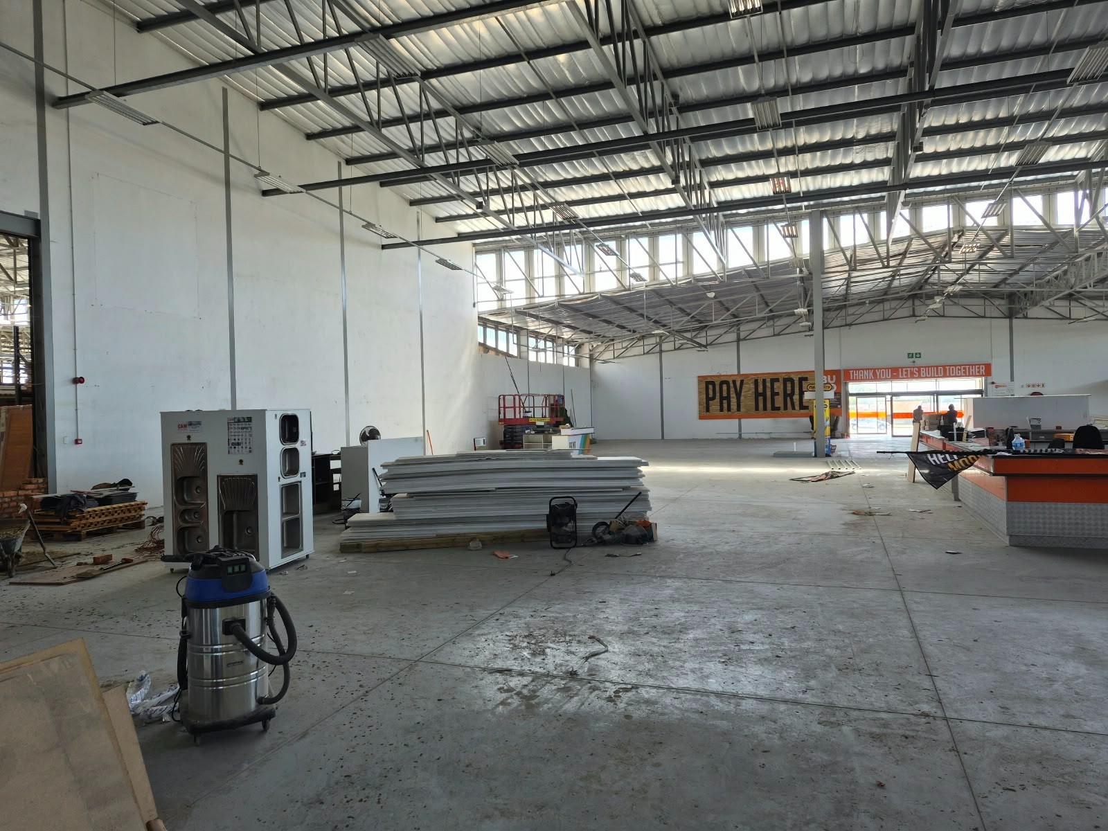 Warehouse for rent in Glenroy Park, Port Elizabeth, 1 Walker Drive, Glenroy Park, Port Elizabeth, Eastern Cape, 2595 m²