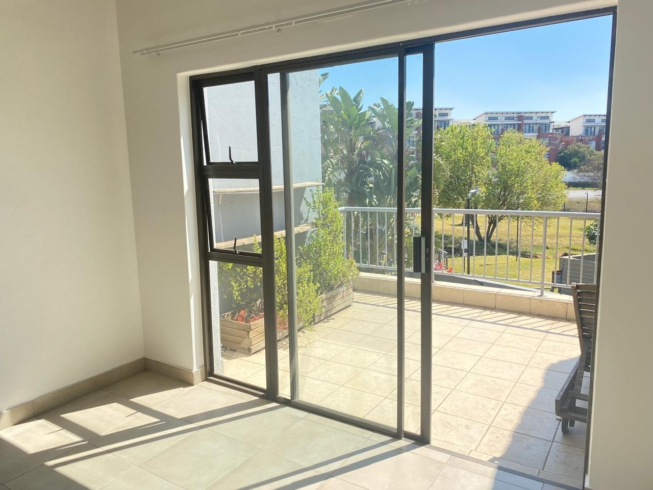 Apartment for rent in Greenstone Hill, Edenvale, 118 m²