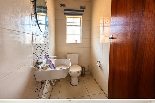 House for sale in Selcourt, Springs, 1000 m²