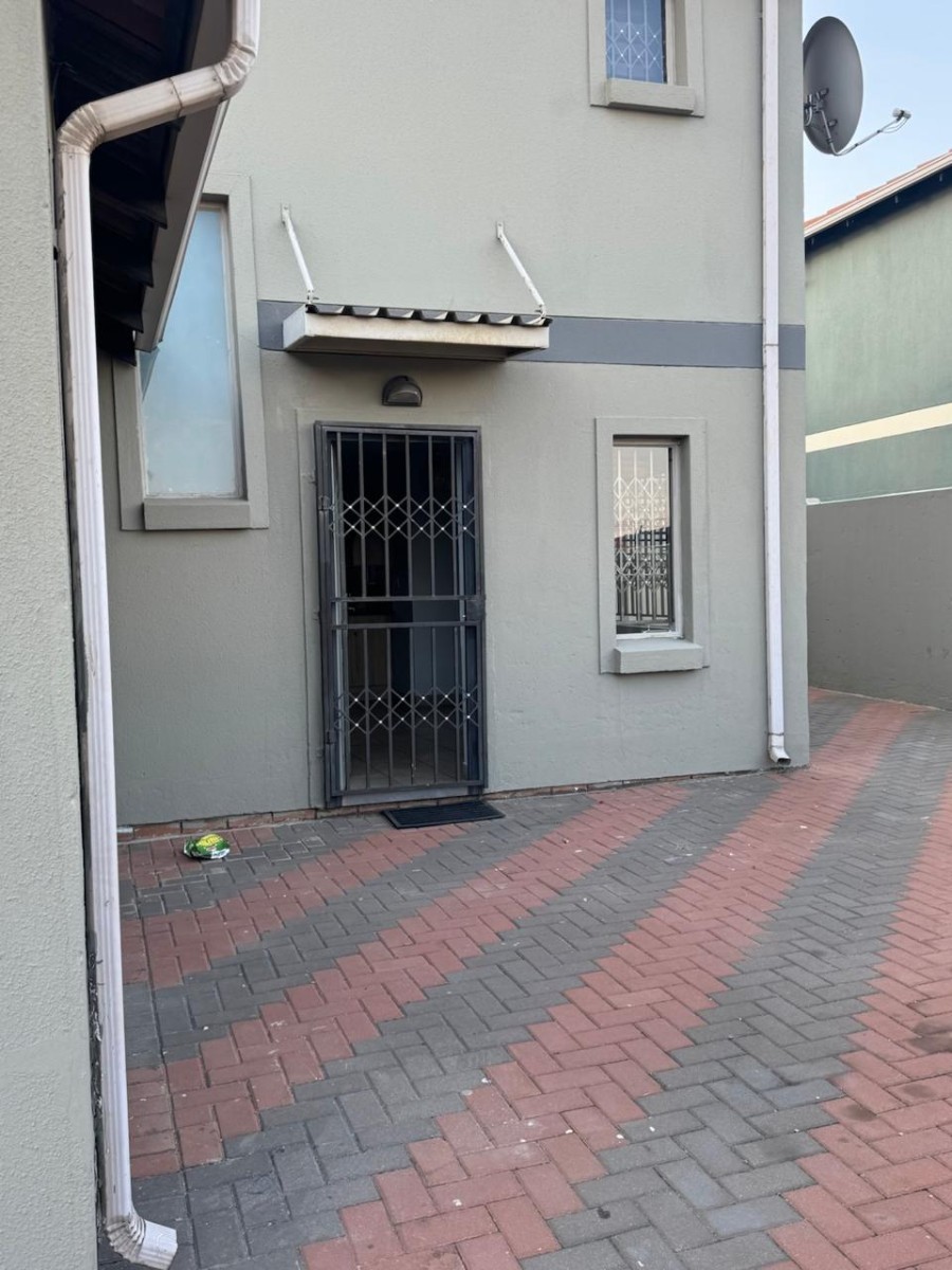 Apartment for rent in Leopard's Rest Security Estate, Albertsdal, Alberton