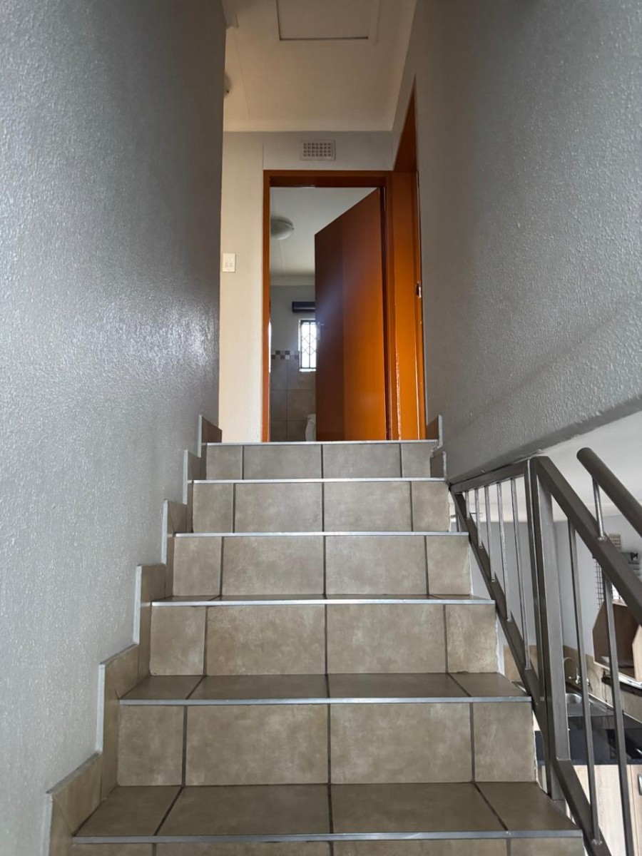 Apartment for rent in Leopard's Rest Security Estate, Albertsdal, Alberton