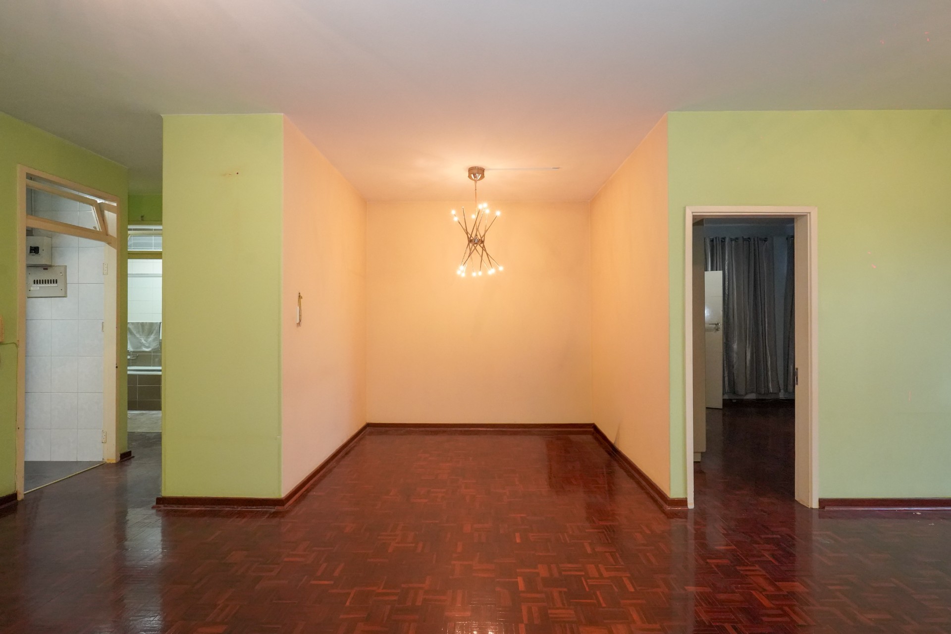 Apartment for sale in North Beach, Durban, KwaZulu Natal, 118 m²