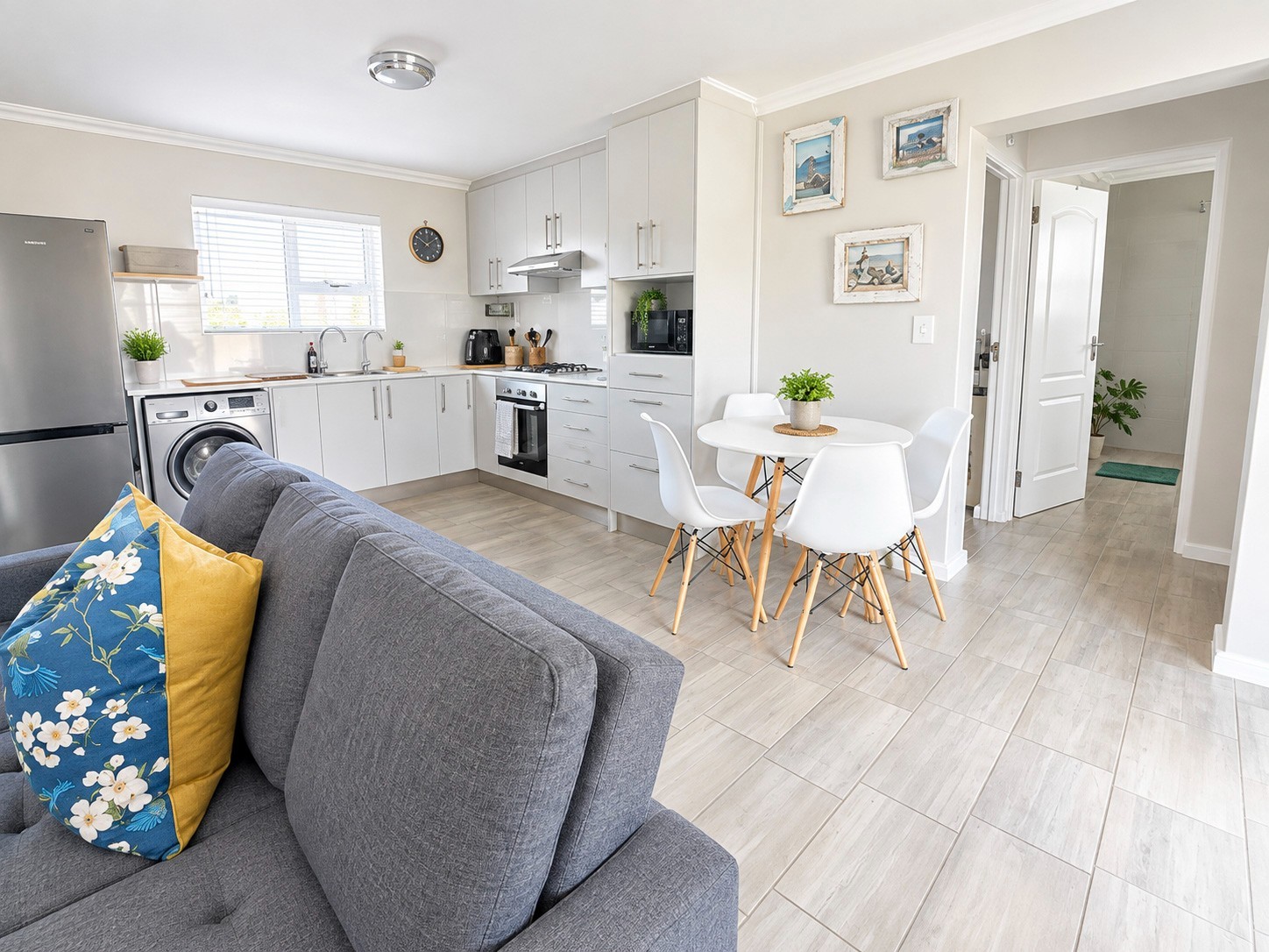 Apartment for sale in Sunningdale, Blouberg, 58 m²