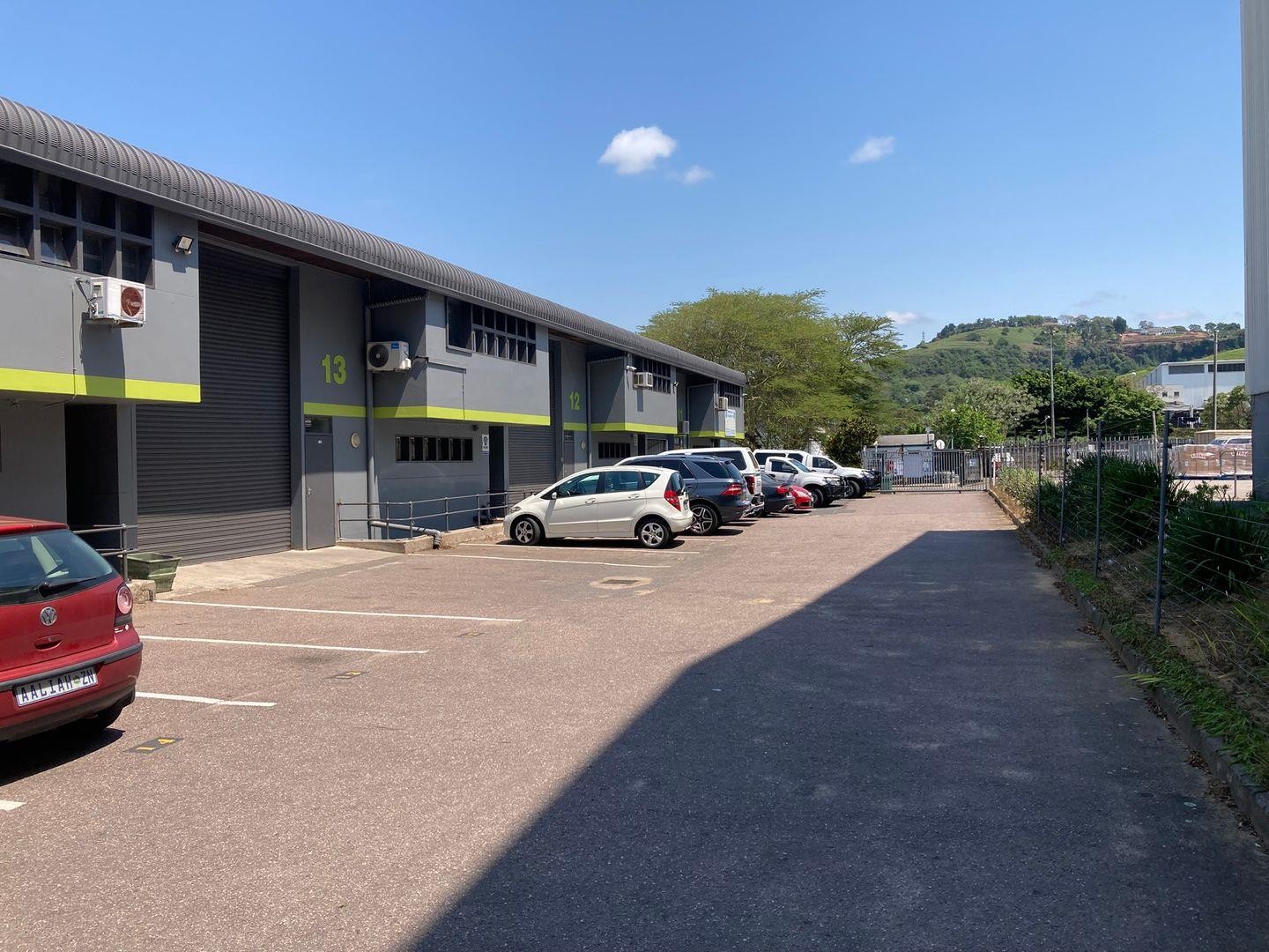 Industrial Property for rent in Maxmead, Pinetown, KwaZulu Natal, 364 m²