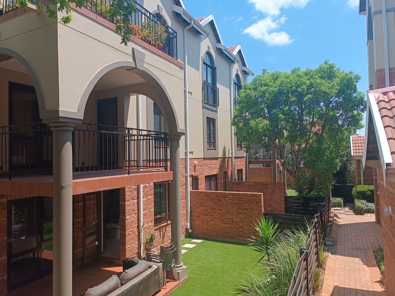Apartment for sale in Bryanston, Sandton, 0 Epsom Terrace (2nd floor), 1 Vrede Avenue, Bryanston, Sandton, Gauteng, 91 m²