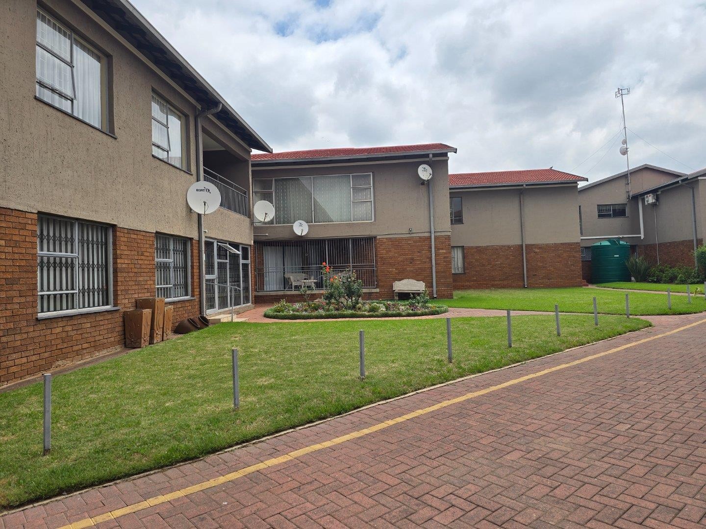 Apartment for sale in Vanderbijlpark CE, Vanderbijlpark, 107 m²