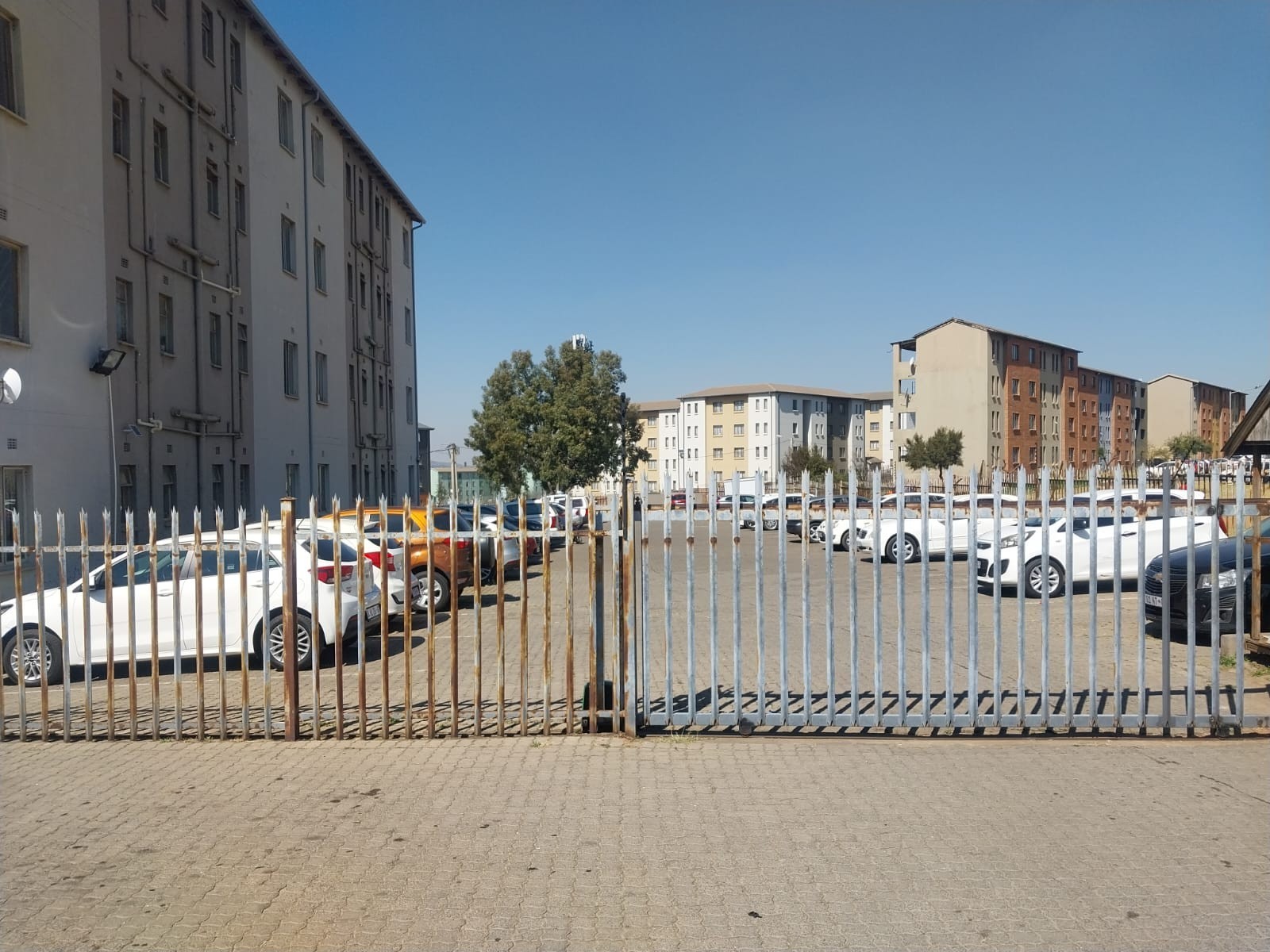 Apartment for sale in Fleurhof, Roodepoort