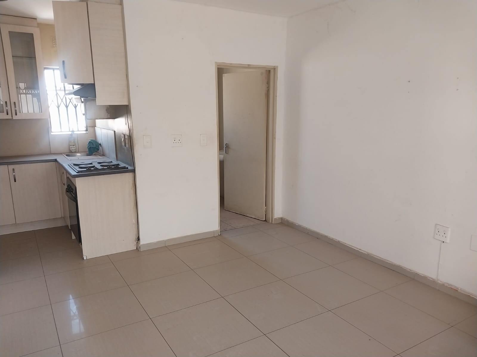 Apartment for sale in Fleurhof, Roodepoort