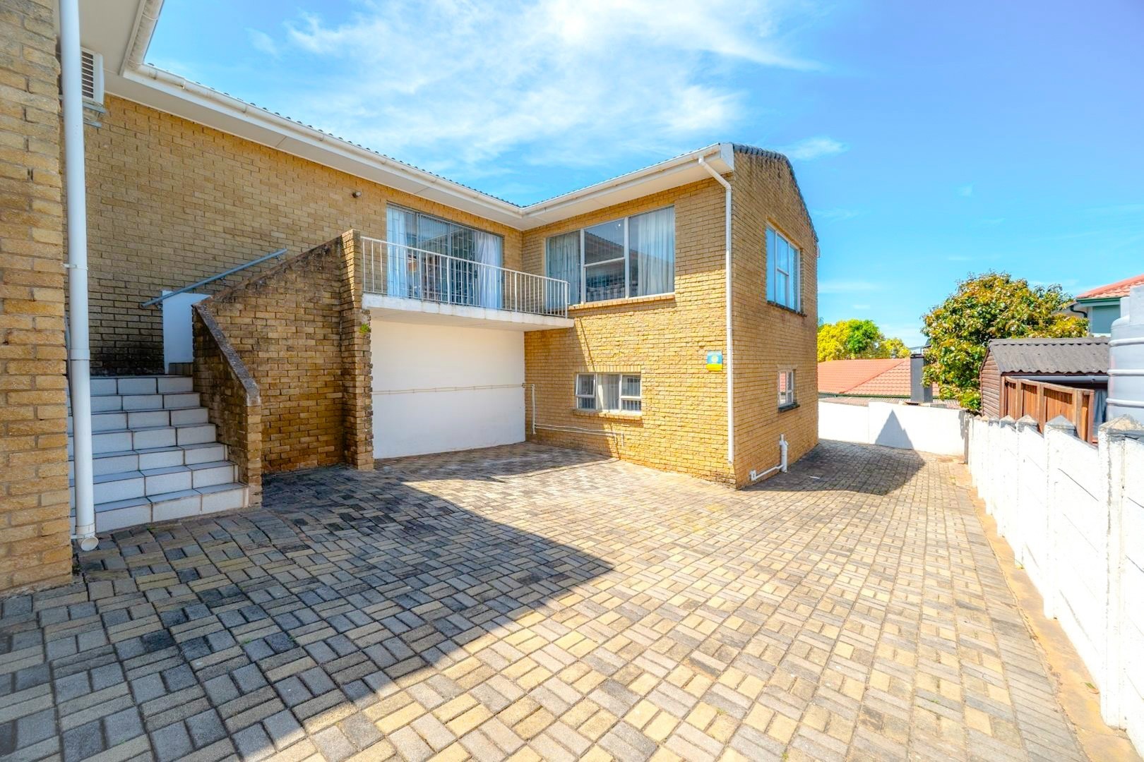 House for sale in Wavecrest, Jeffreys Bay, 384 m²